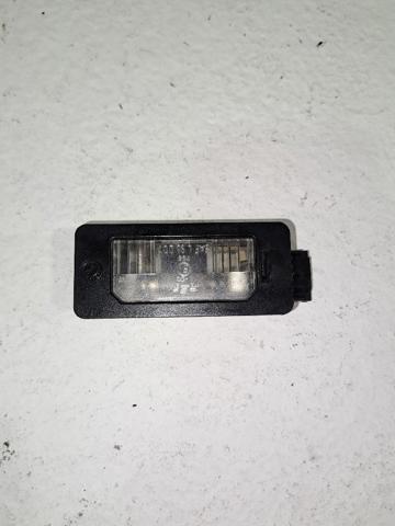Lanterna da luz de fundo de matrícula traseira 63267165646 BMW