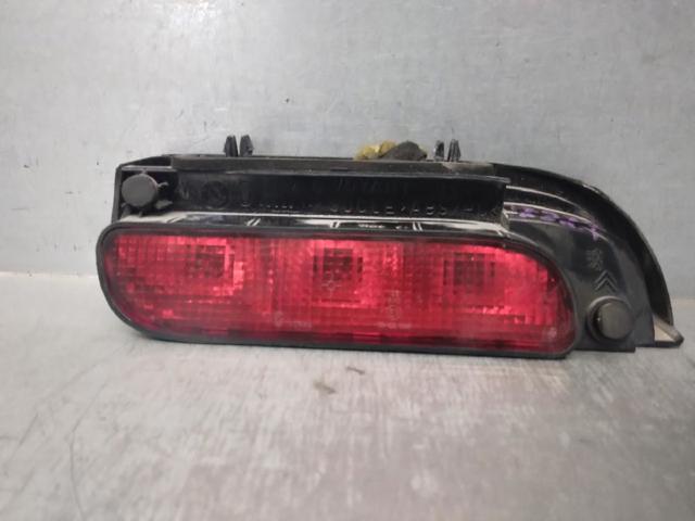 Sinal de parada traseiro adicional para Citroen Berlingo M