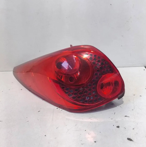 Lanterna traseira esquerda 6350CT PEUGEOT