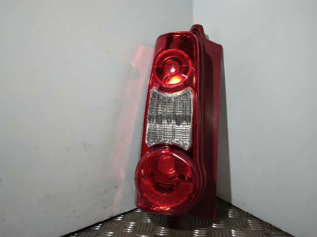 Lanterna traseira esquerda 6350FJ PEUGEOT