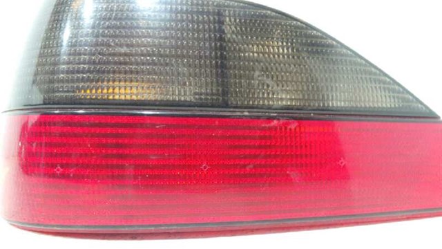 Lanterna traseira esquerda 6350H8 PEUGEOT