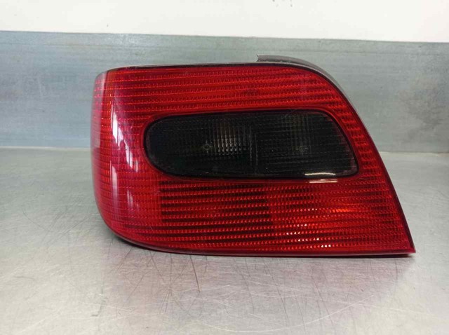 Lanterna traseira esquerda 6350J5 PEUGEOT