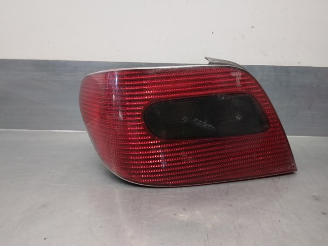 Lanterna traseira esquerda 6350J5 PEUGEOT
