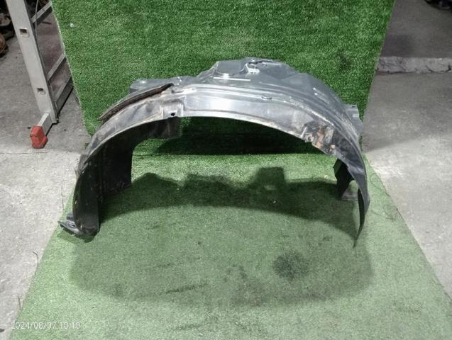 Guarda-barras direito do pára-lama dianteiro para Nissan Pathfinder R51M