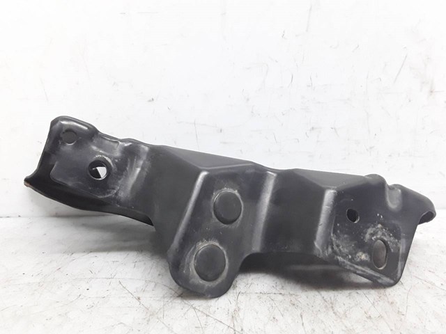 Suporte do radiador montado (painel de montagem de fixação das luzes) 641102Y000 HYUNDAI