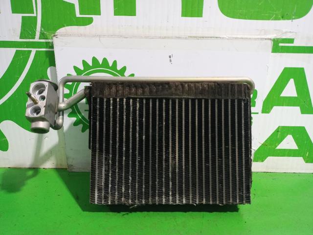 64119135744 BMW