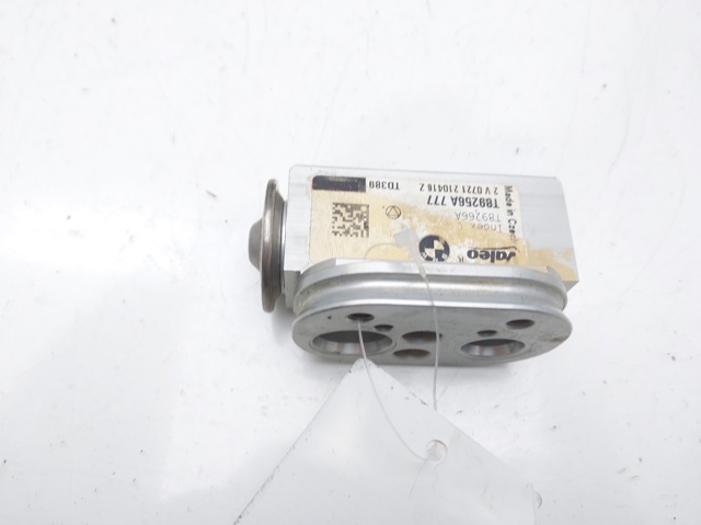 64119289832 BMW