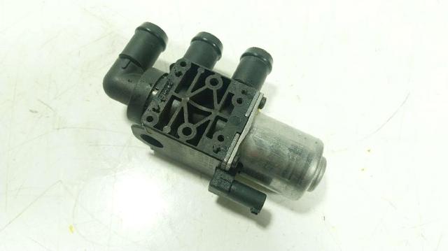 64119890553 BMW