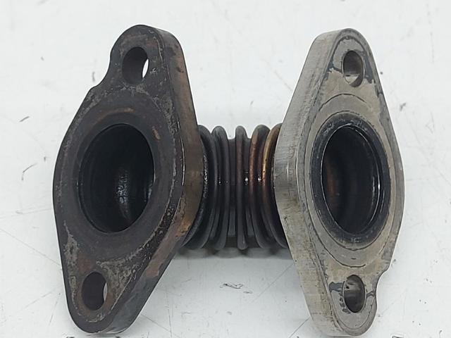 Cano derivado do sistema de recirculação dos gases de escape EGR 6421401308 MERCEDES