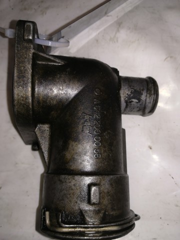 Flange do sistema de esfriamento (união em T) 6422000056 MERCEDES