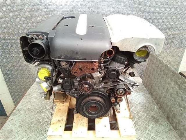 Motor montado 647961 MERCEDES