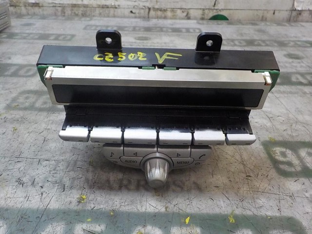Aparelhagem de som (rádio AM/FM) 65123455681 BMW