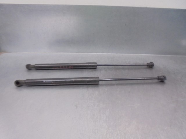 Amortecedor da capota 654700462R RENAULT