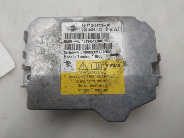65773451779 BMW