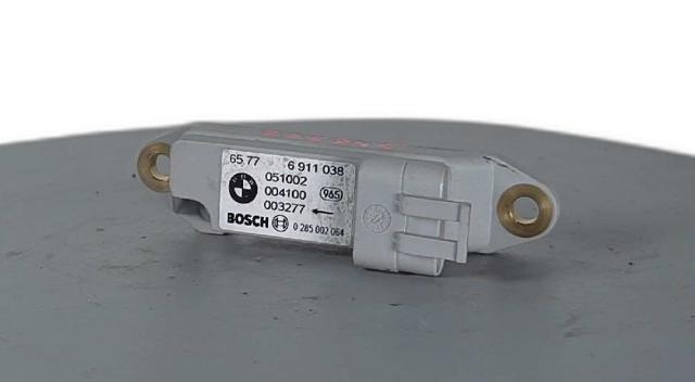65776911038 BMW