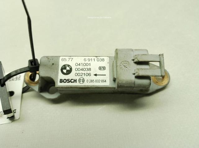 65776911038 BMW