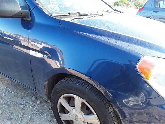 Pára-lama dianteiro direito 663211E300 HYUNDAI