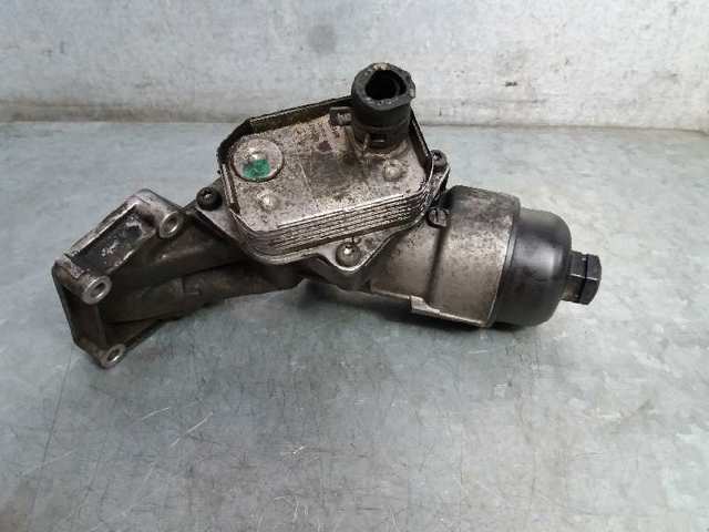 Radiador de óleo 6681800065 MERCEDES