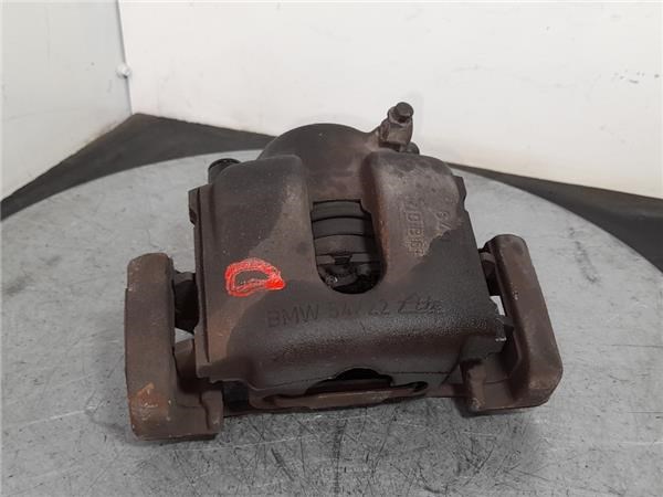 Suporte do freio dianteiro direito 6758114 BMW