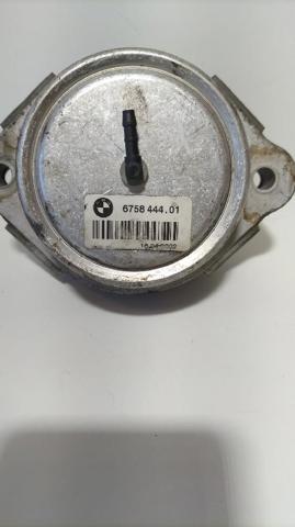 Coxim (suporte) esquerdo/direito de motor 6758444 BMW