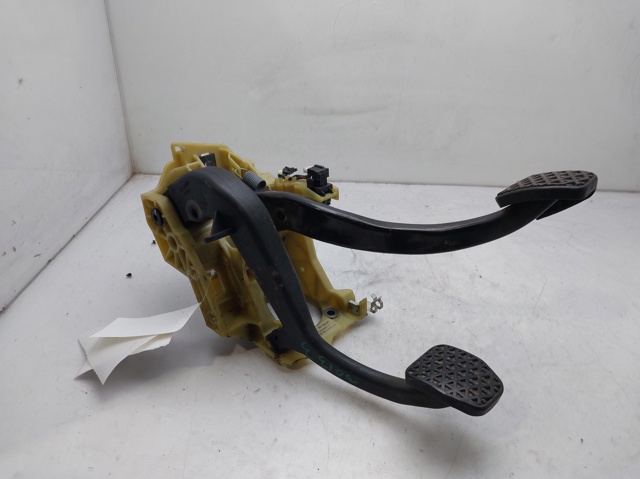6759945 BMW