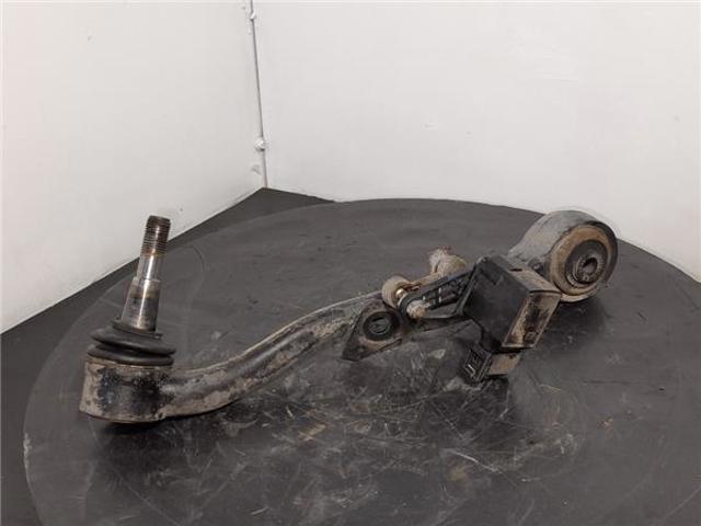 Braço oscilante inferior direito de suspensão dianteira 6760276 BMW