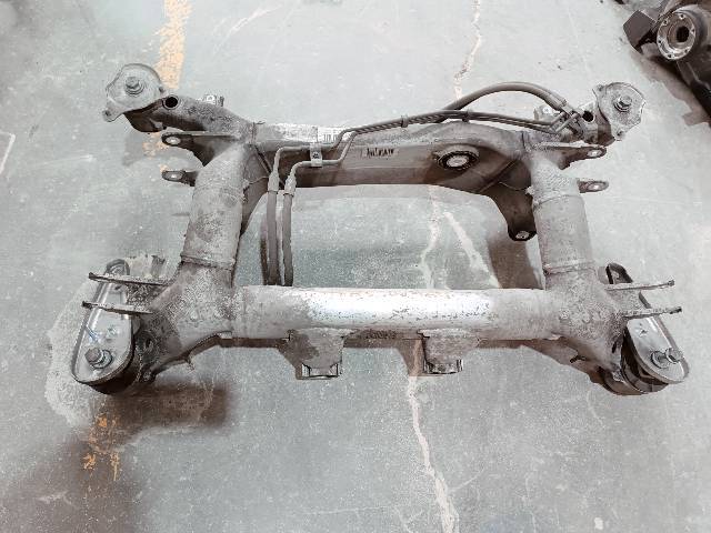 Viga de suspensão traseira (plataforma veicular) 6761904 BMW