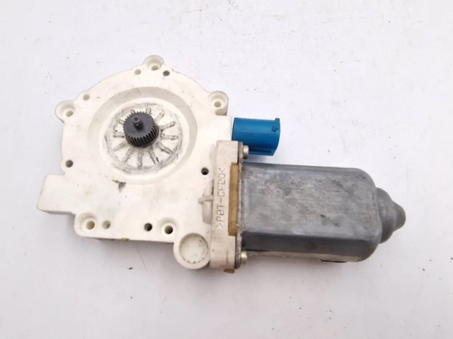 Motor de acionamento de vidro da porta dianteira direita 67626955876 BMW
