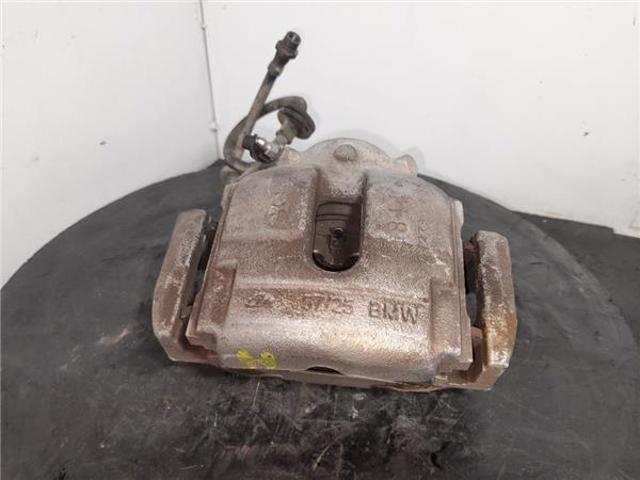 Suporte do freio dianteiro esquerdo 6765881 BMW