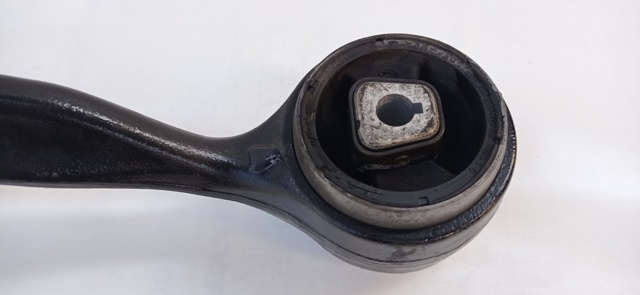 Braço oscilante inferior esquerdo de suspensão dianteira 6768983 BMW