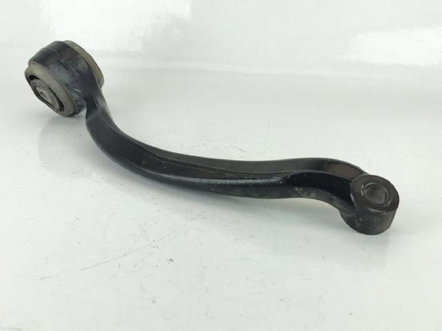 Braço oscilante inferior direito de suspensão dianteira 6768984 BMW