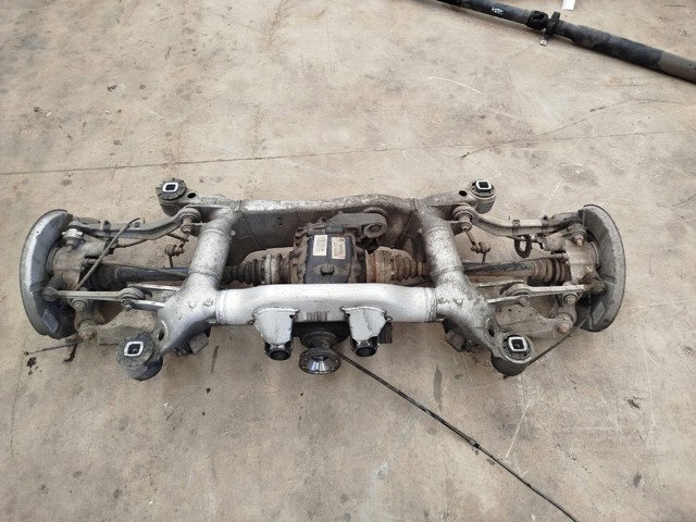 Viga de suspensão traseira (plataforma veicular) 6770828 BMW