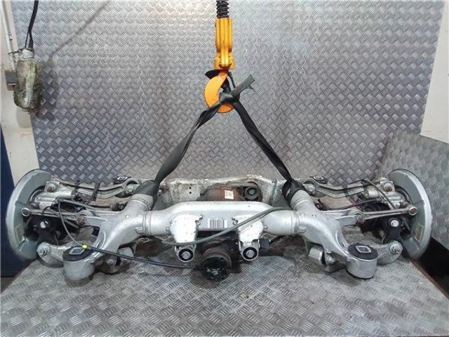 Viga de suspensão traseira (plataforma veicular) 6770828 BMW