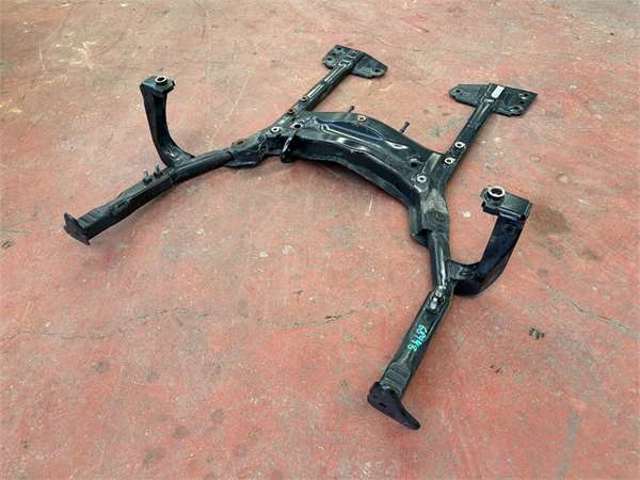 Viga de suspensão dianteira (plataforma veicular) 6772229 BMW