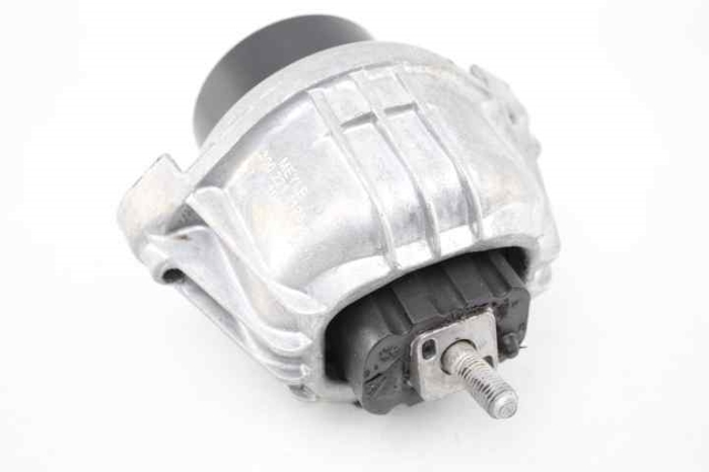 Coxim (suporte) esquerdo/direito de motor 6773742 BMW