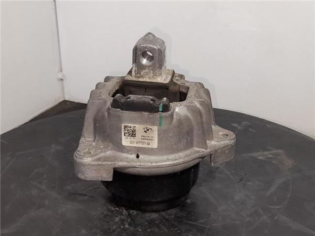 Coxim (suporte) esquerdo/direito de motor 6777371 BMW