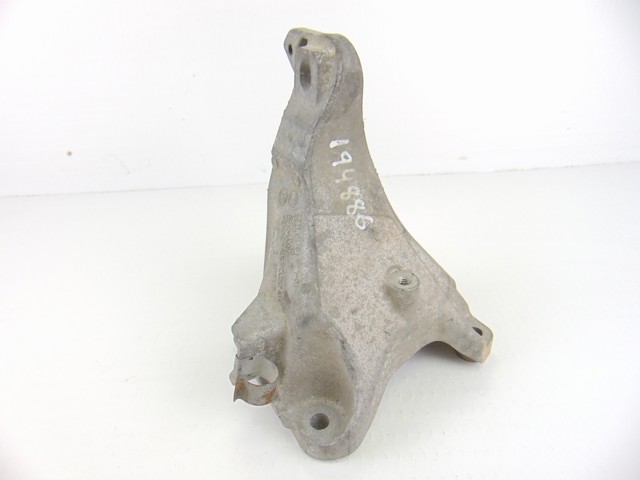 Consola de coxim (apoio) direita de motor 6781916 BMW