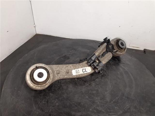 Braço oscilante superior esquerdo de suspensão traseira 6782135 BMW