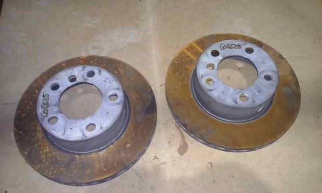 Disco do freio dianteiro 6792215 BMW