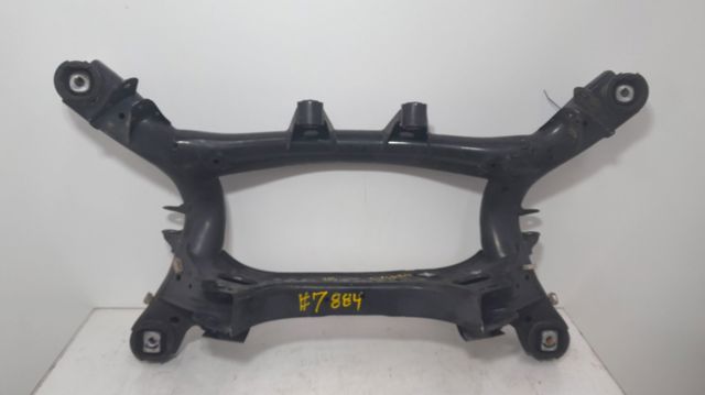 Viga de suspensão traseira (plataforma veicular) 6792505 BMW