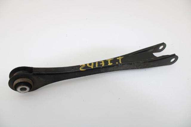 Braço oscilante inferior esquerdo de suspensão traseira/direita 6792525 BMW