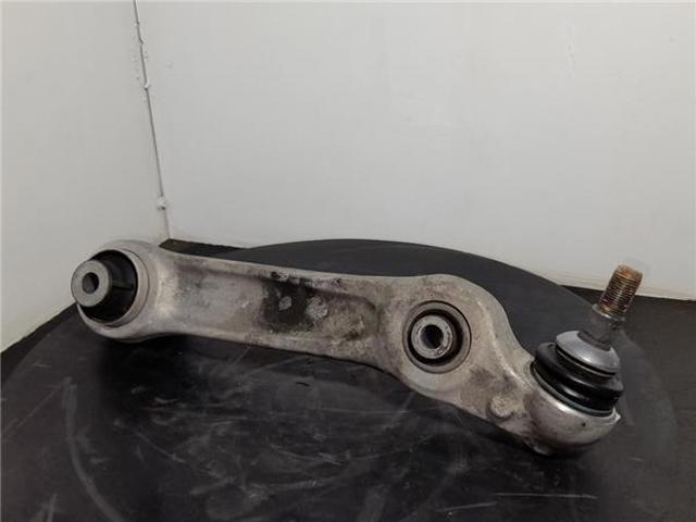 Braço oscilante inferior direito de suspensão dianteira 6794204 BMW