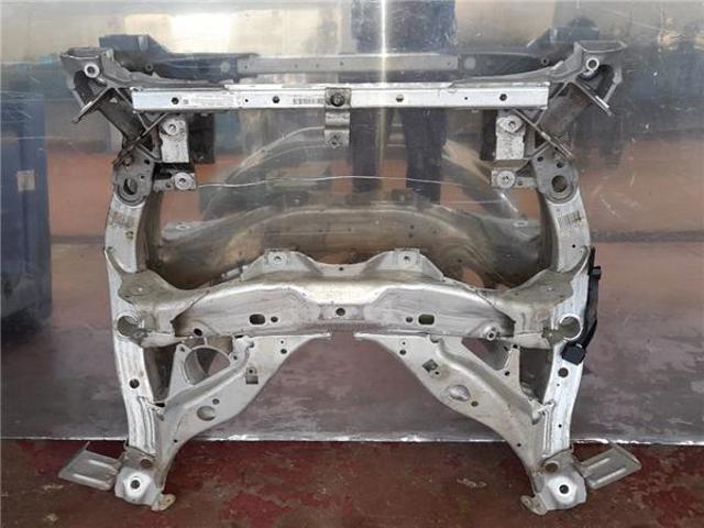 Viga de suspensão dianteira (plataforma veicular) 6796693 BMW