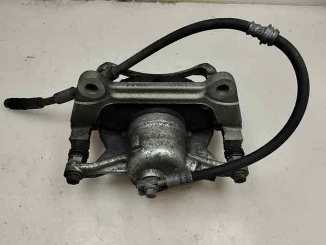Suporte do freio dianteiro esquerdo 6798G VAG