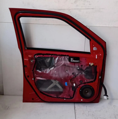 Porta dianteira esquerda 6800262J00000 SUZUKI