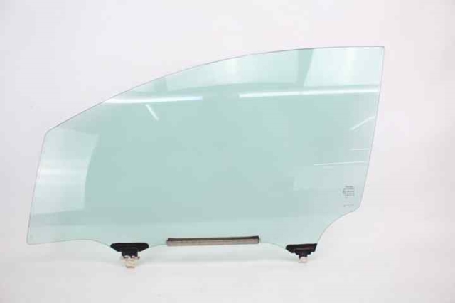 Vidro da porta dianteira esquerda 6810202231 TOYOTA