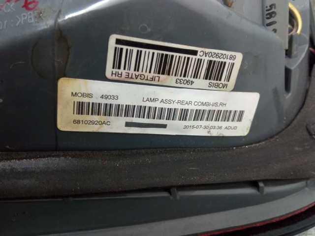 Lanterna traseira direita interna 68102920AC CHRYSLER