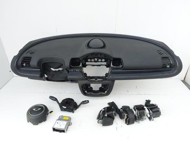 6818814 BMW