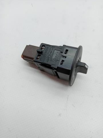 681995427R Renault (RVI)