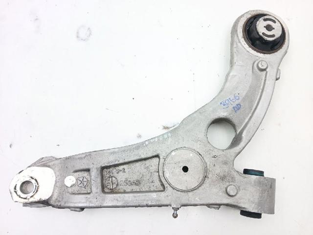 Braço oscilante inferior direito de suspensão dianteira 68210238AF CHRYSLER
